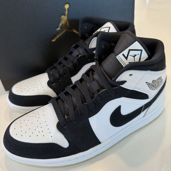 Mens Size 9.5 - Jordan 1 Mid SE Diamond - Brand New With box